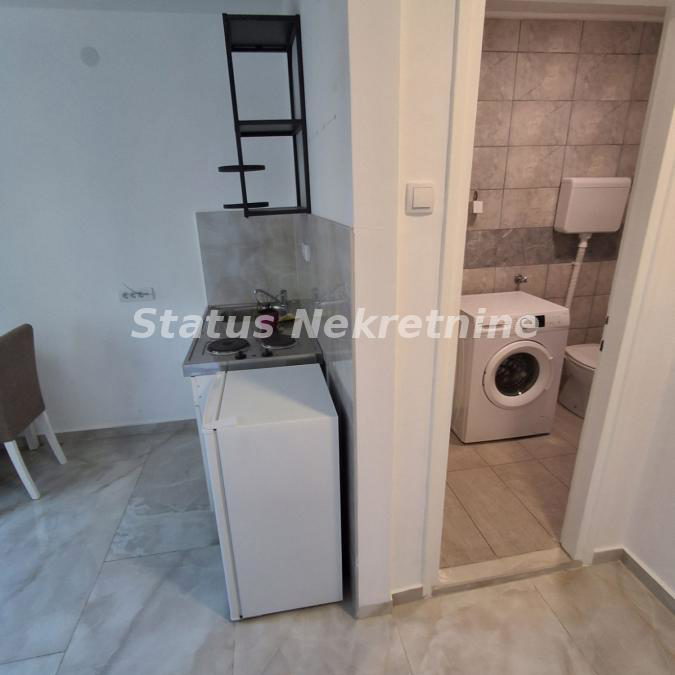 Stan Prodaja Novi Sad Satelit 14 m2
