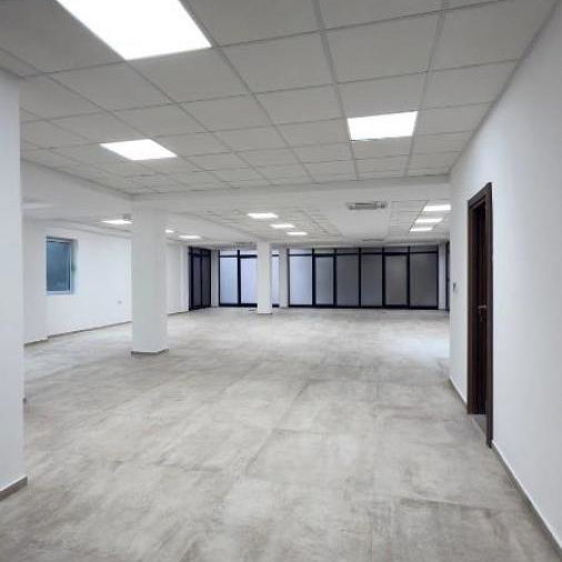 Lokal Izdavanje Beograd Retenzija 440 m2
