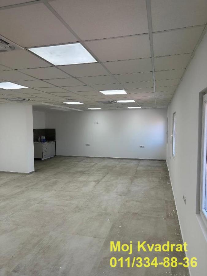 Lokal Izdavanje Beograd Retenzija 440 m2
