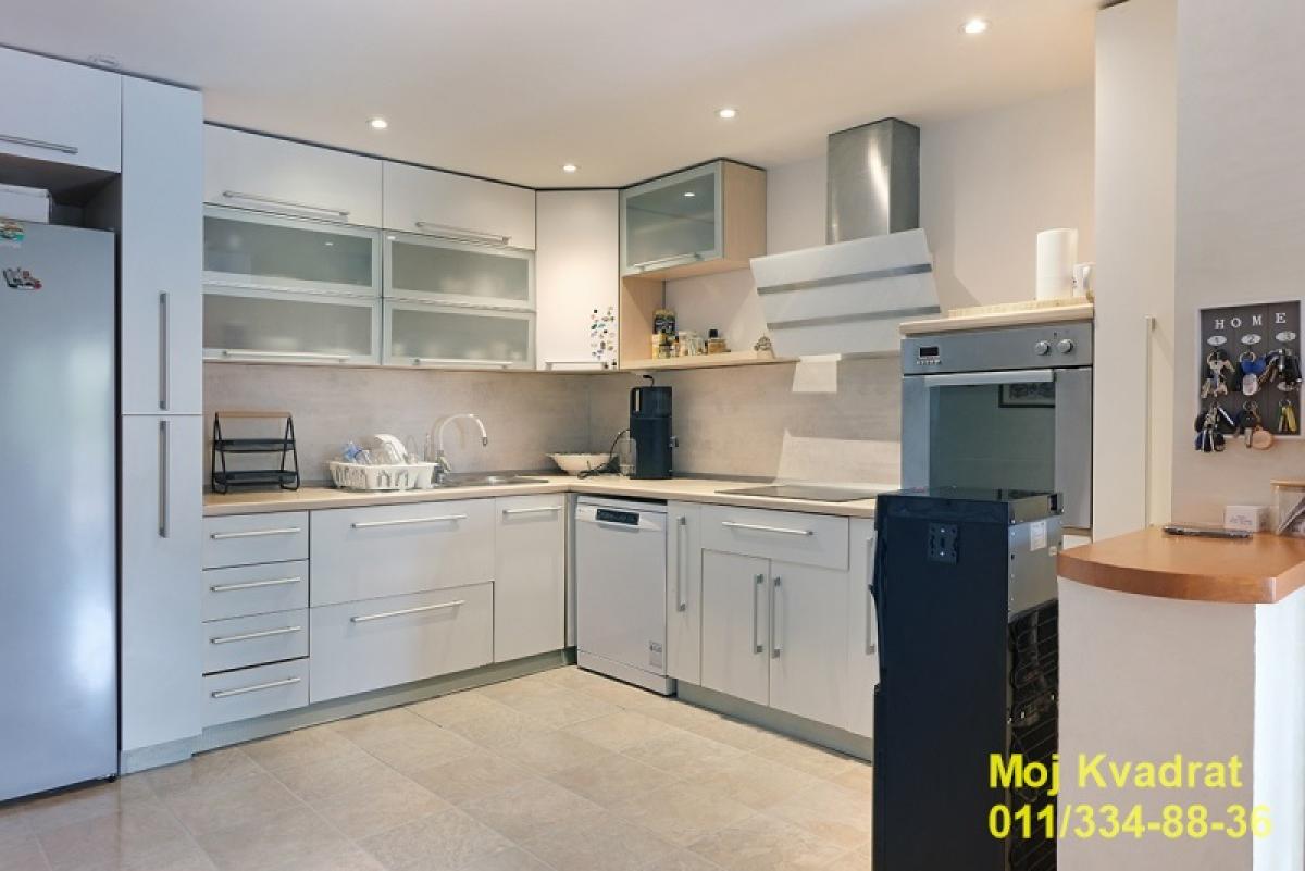 Stan Prodaja Beograd Mirijevo 160 m2