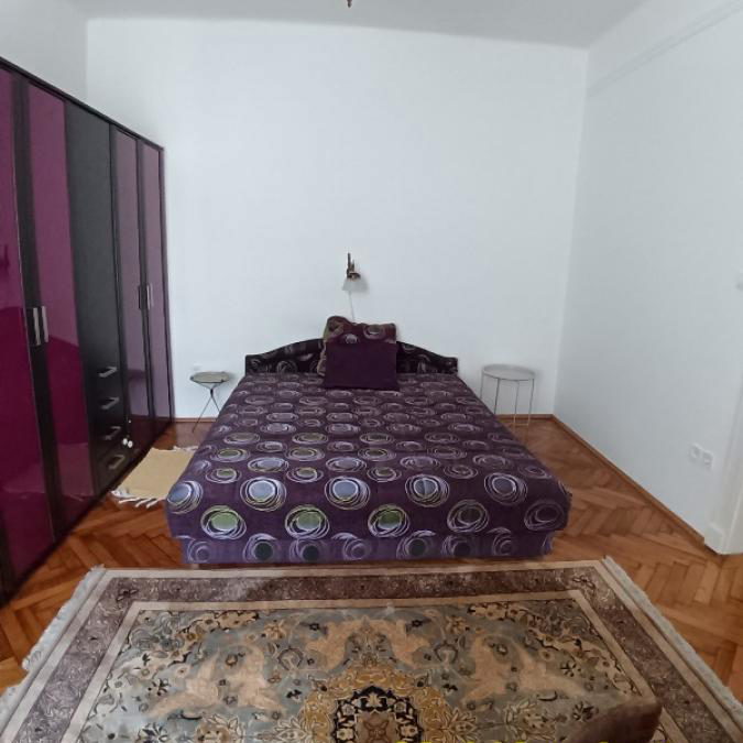 Stan Izdavanje Beograd Gundulićev Venac 121 m2