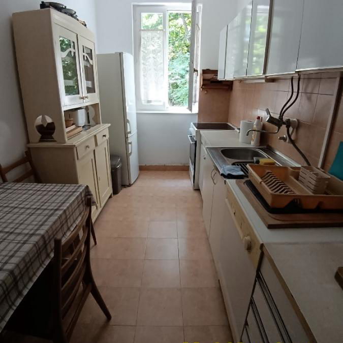 Stan Izdavanje Beograd Gundulićev Venac 121 m2
