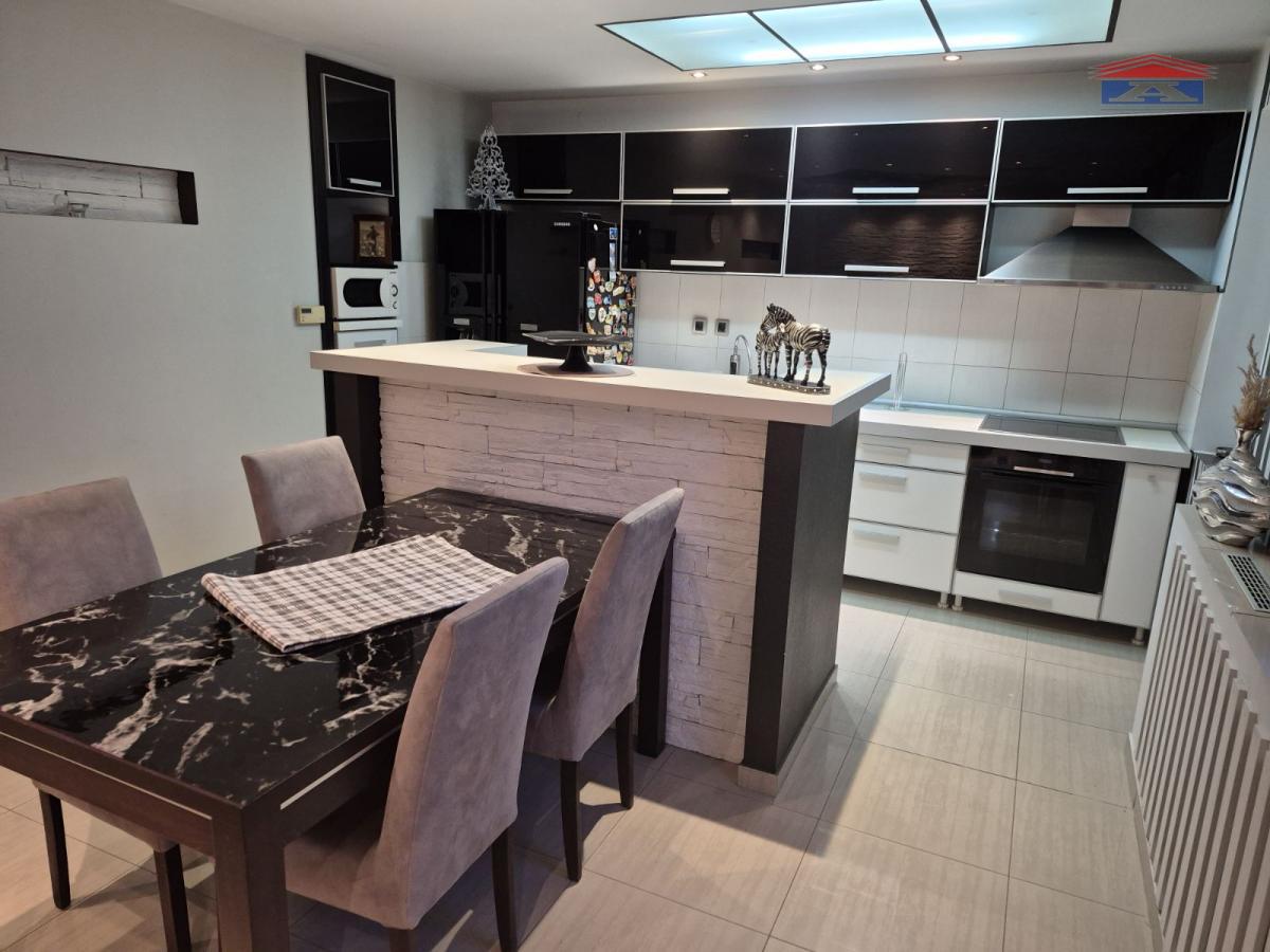 Kuća Izdavanje Novi Sad Kuća Izdavanje Novi Sad 130 m2