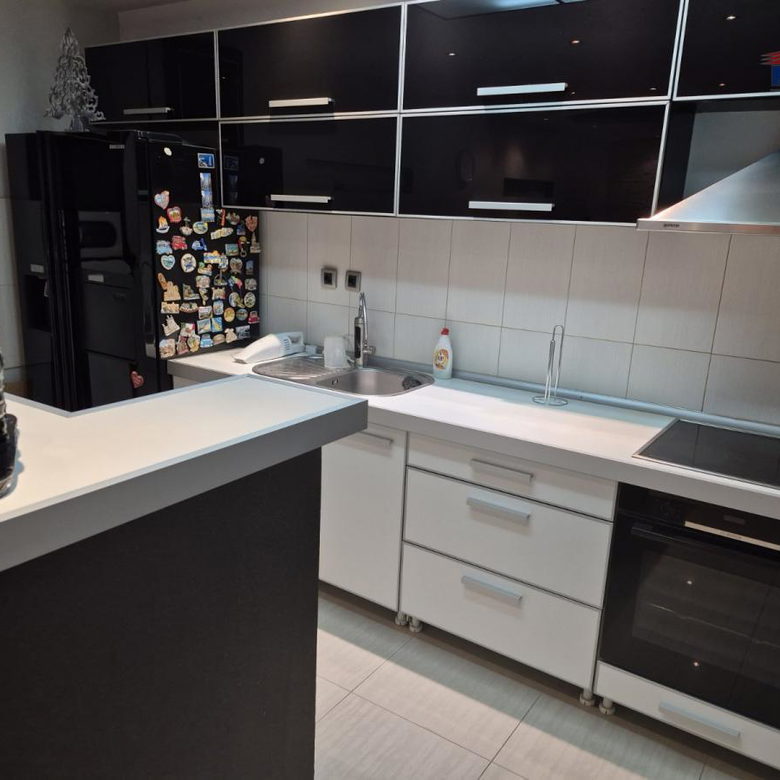Kuća Izdavanje Novi Sad  130 m2