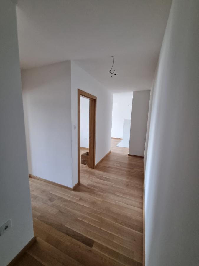 Stan Izdavanje Novi Sad  68 m2