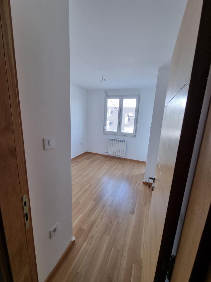Stan Izdavanje Novi Sad  68 m2