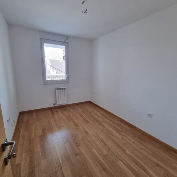 Stan Izdavanje Novi Sad  68 m2