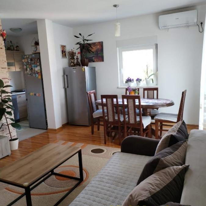Stan Prodaja Beograd Kneževac 44 m2