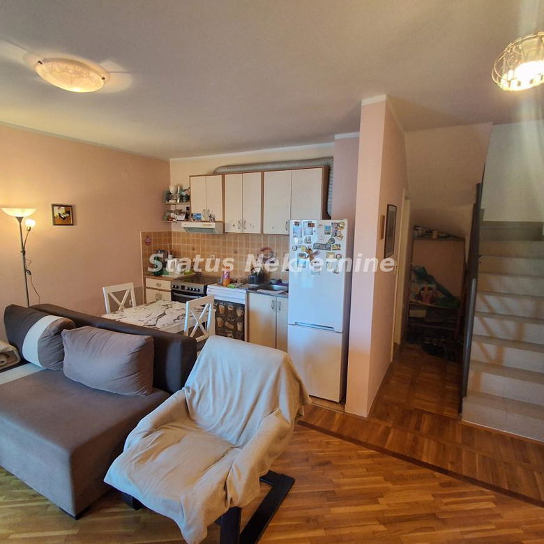 Stan Prodaja Novi Sad  87 m2