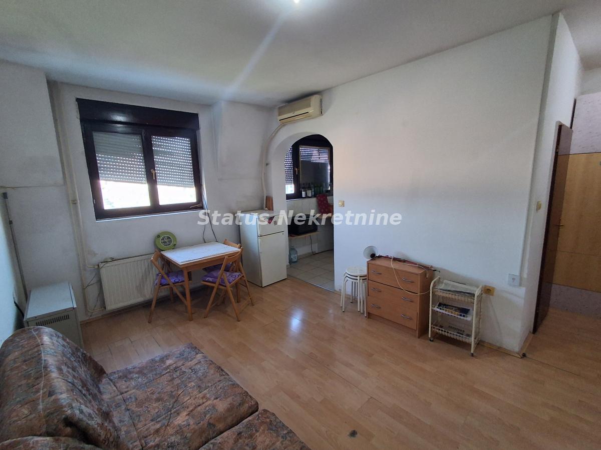 Stan Prodaja Novi Sad  25 m2