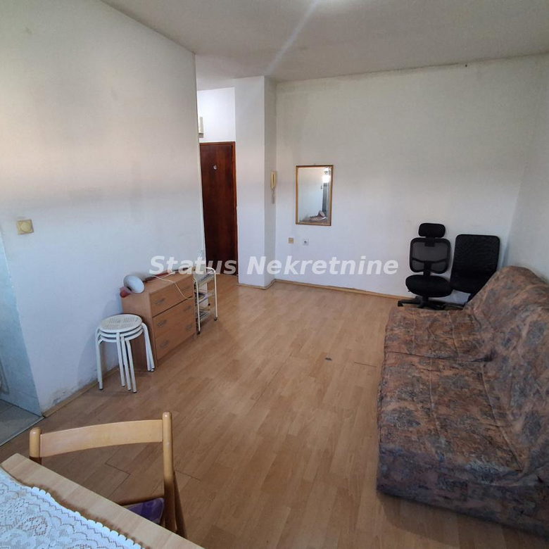 Stan Prodaja Novi Sad  25 m2