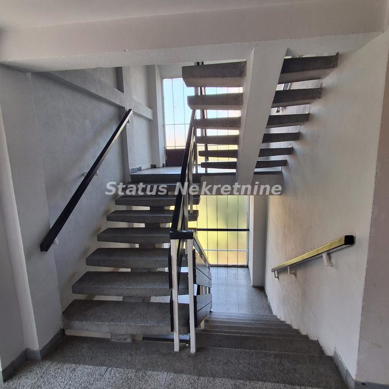 Stan Prodaja Novi Sad  25 m2