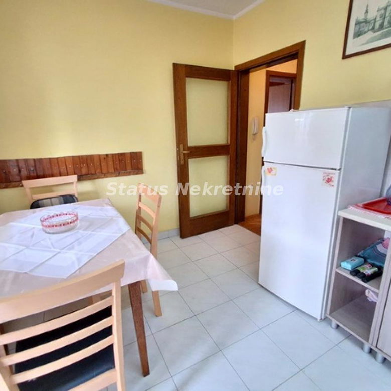 Stan Izdavanje Novi Sad  33 m2