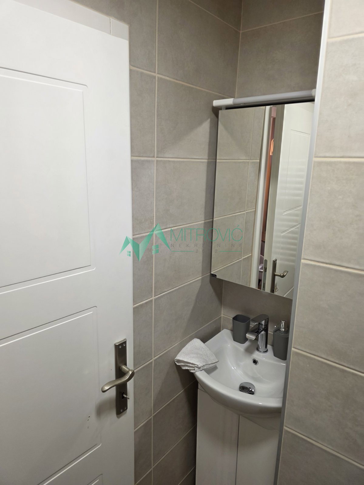Stan Prodaja Novi Sad  29 m2