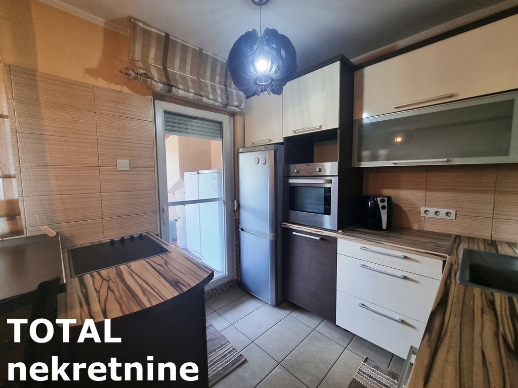 Četvorosoban stan za izdavanje, Veternik, Novi Sad, 115m², 800 €/mes