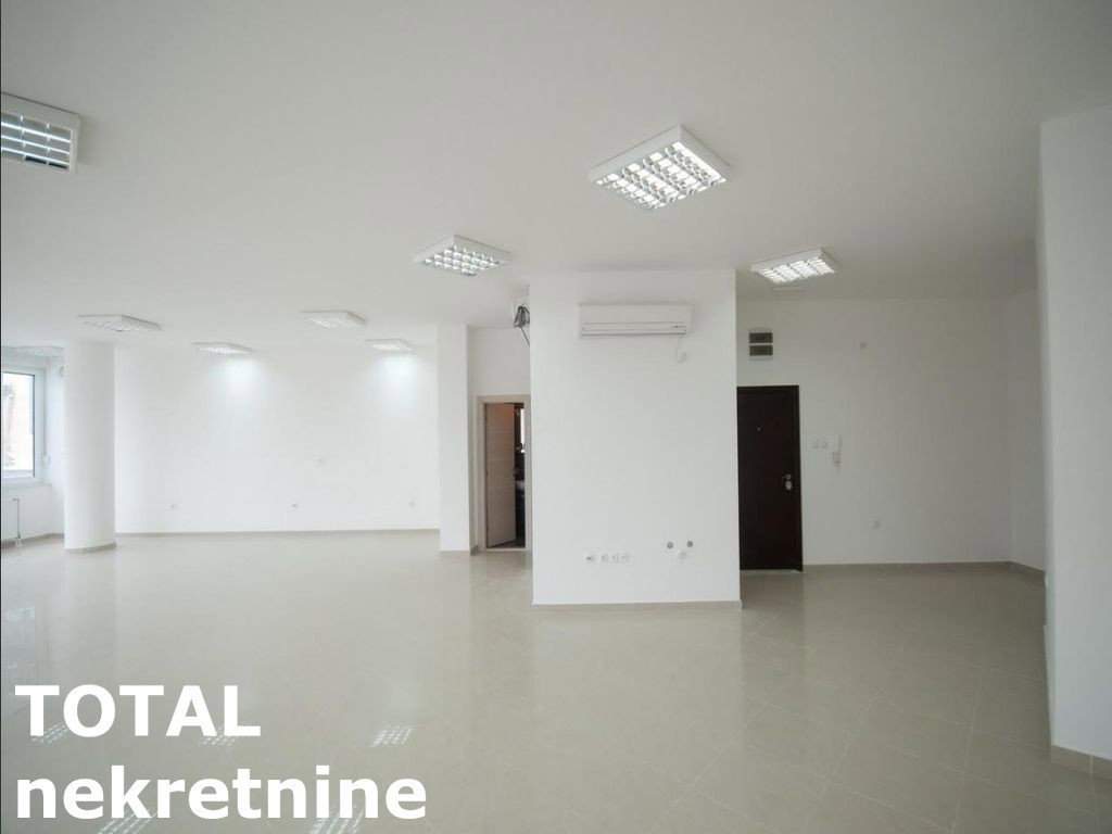 Lokal za izdavanje, Bulevar, Novi Sad, 111m², 1.200 €/mes