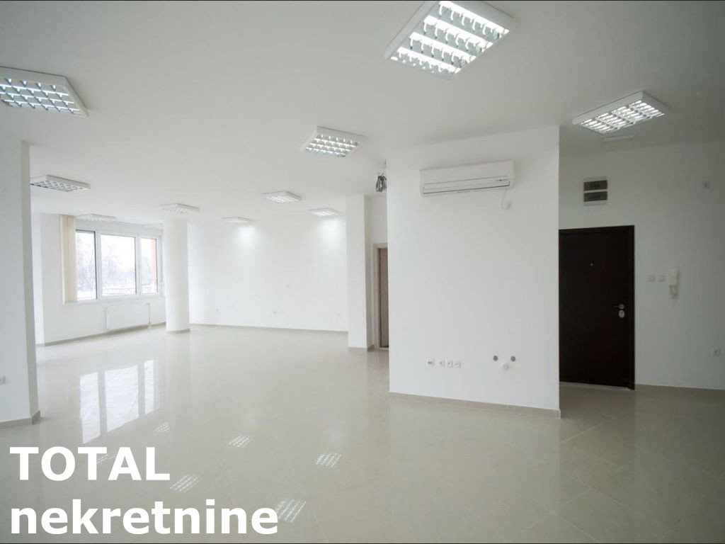 Lokal za izdavanje, Bulevar, Novi Sad, 111m², 1.200 €/mes