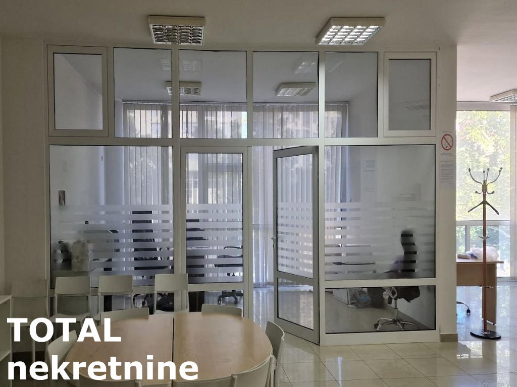 Lokal za izdavanje, Bulevar, Novi Sad, 111m², 1.200 €/mes