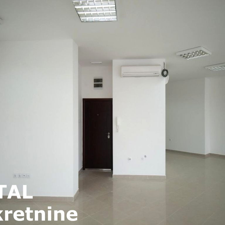 Lokal Izdavanje Novi Sad  111 m2