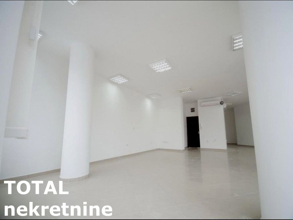 Lokal za izdavanje, Bulevar, Novi Sad, 111m², 1.200 €/mes