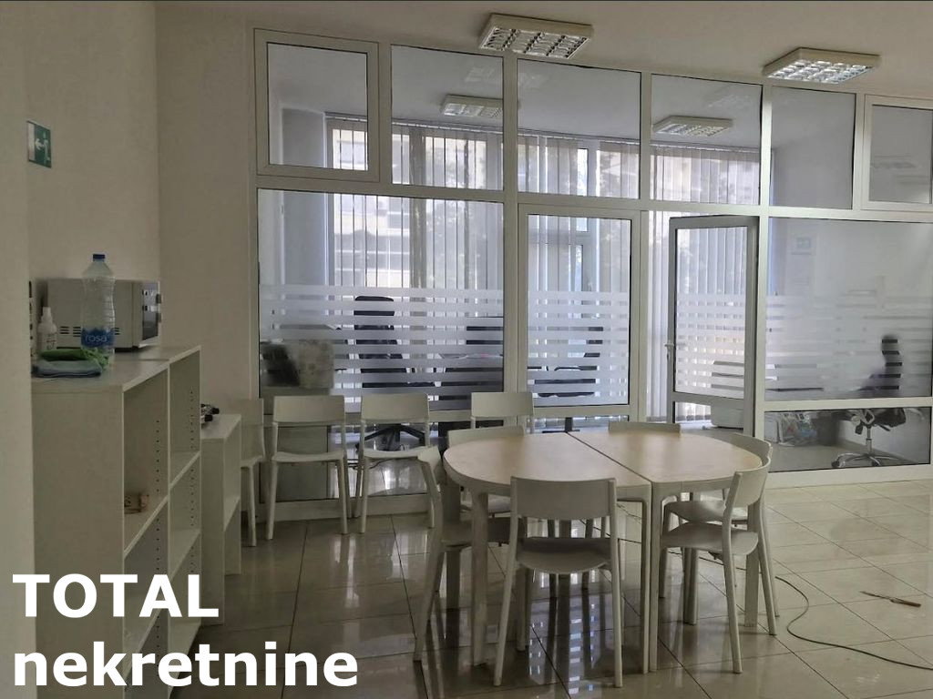 Lokal za izdavanje, Bulevar, Novi Sad, 111m², 1.200 €/mes