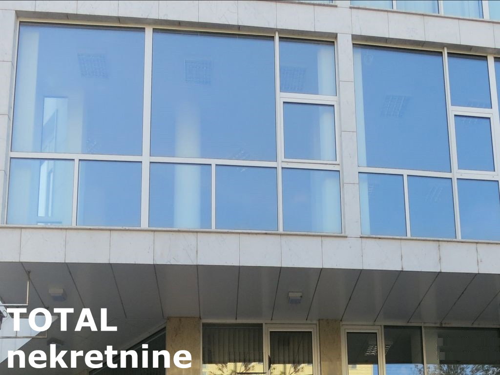 Lokal za izdavanje, Bulevar, Novi Sad, 111m², 1.200 €/mes