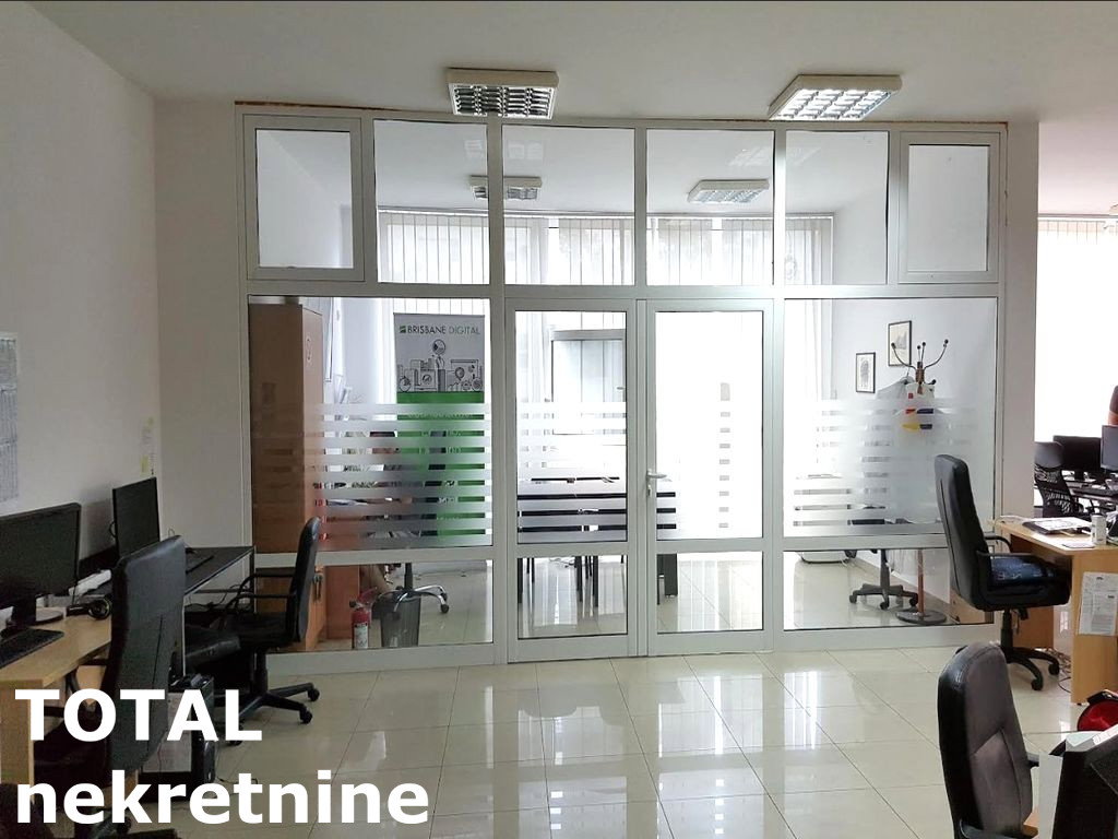 Lokal Izdavanje Novi Sad  111 m2