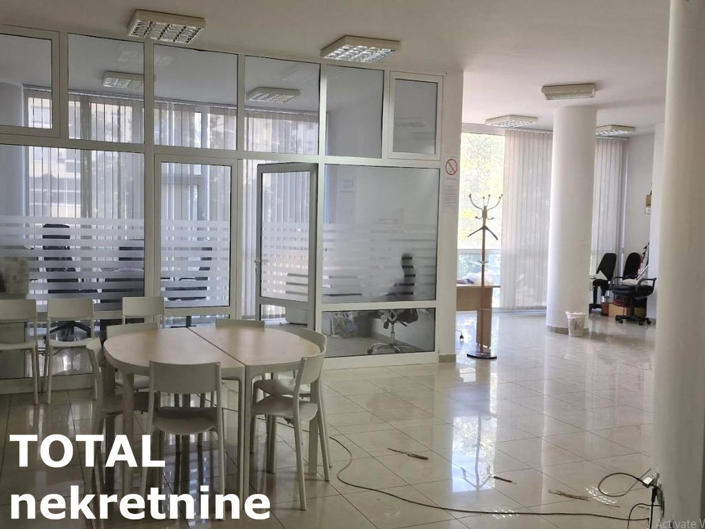 Lokal za izdavanje, Bulevar, Novi Sad, 111m², 1.200 €/mes