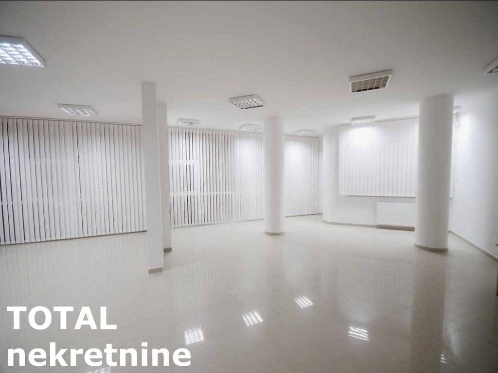 Lokal Izdavanje Novi Sad  111 m2