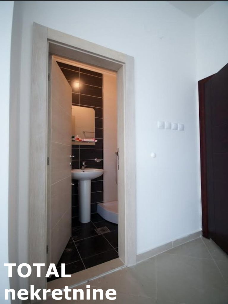 Lokal za izdavanje, Bulevar, Novi Sad, 111m², 1.200 €/mes