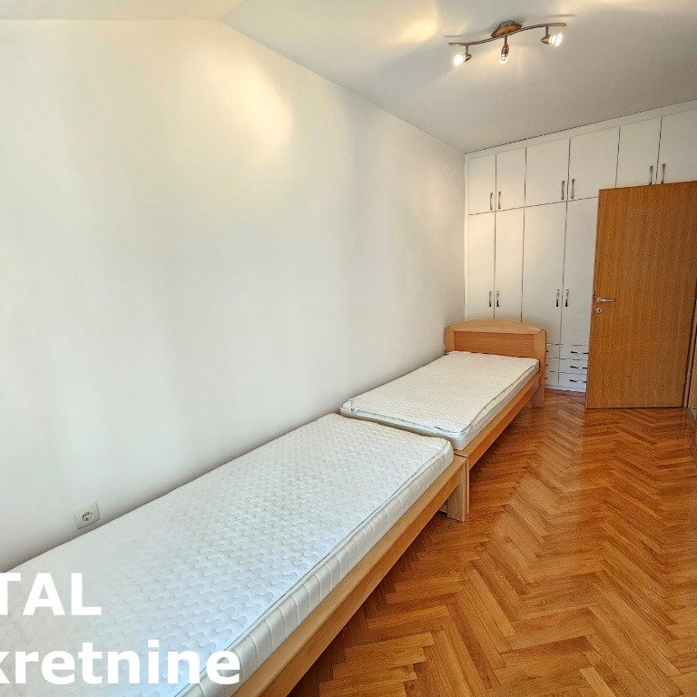 Troiposoban stan za izdavanje, Bulevar, Novi Sad, 78m², 650 €/mes