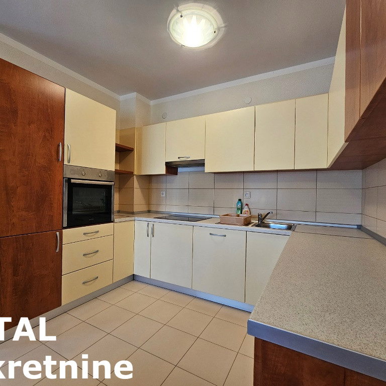Stan Izdavanje Novi Sad  78 m2