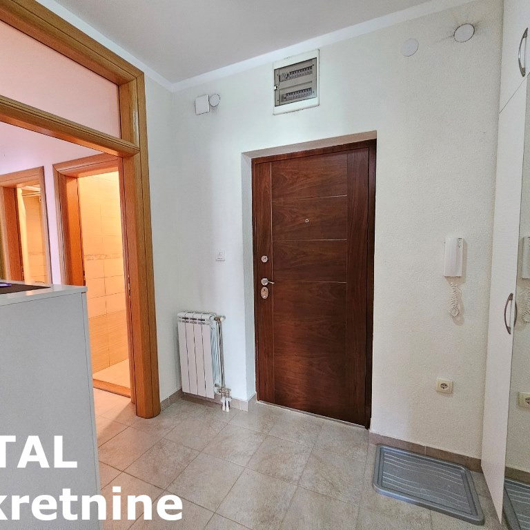 Troiposoban stan za izdavanje, Bulevar, Novi Sad, 78m², 650 €/mes