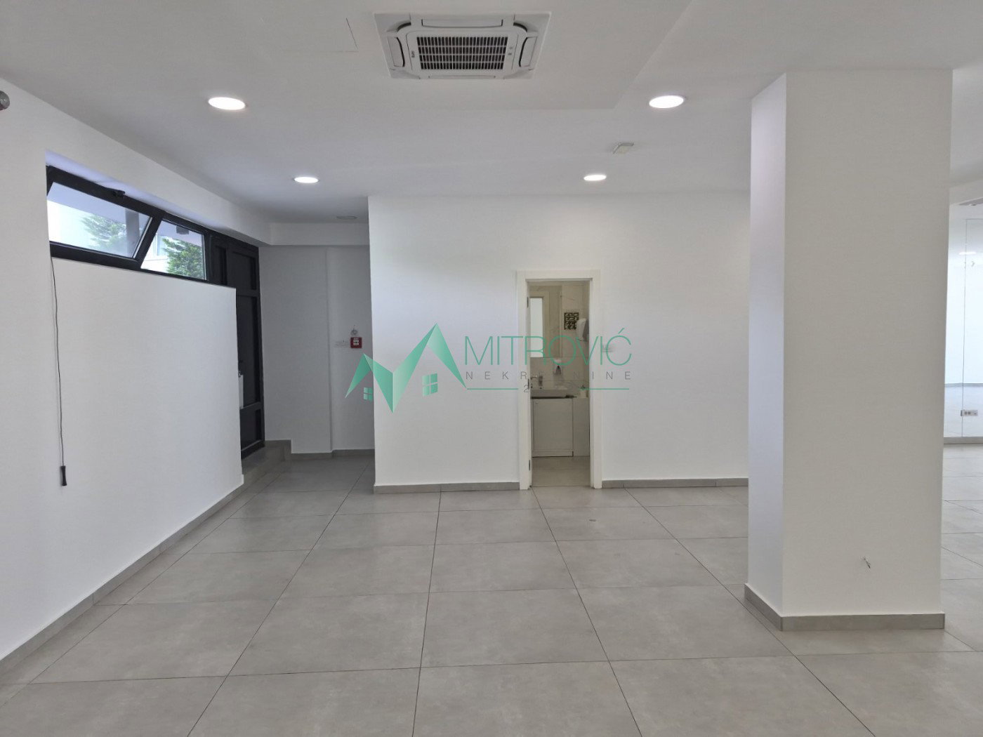 Lokal Prodaja Novi Sad Lokal Prodaja Novi Sad 134 m2