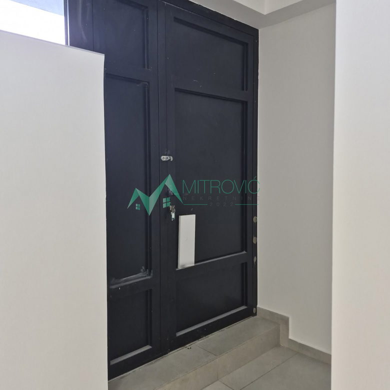 Lokal na prodaju, Bulevar Evrope, Novi Sad, 134m², 2.950 €