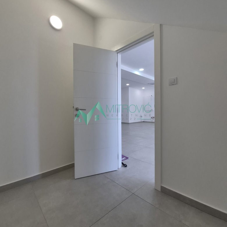 Lokal na prodaju, Bulevar Evrope, Novi Sad, 134m², 2.950 €