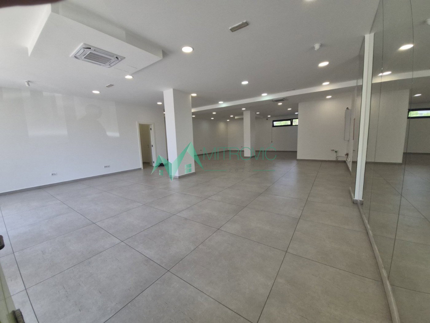 Lokal Prodaja Novi Sad Lokal Prodaja Novi Sad 134 m2