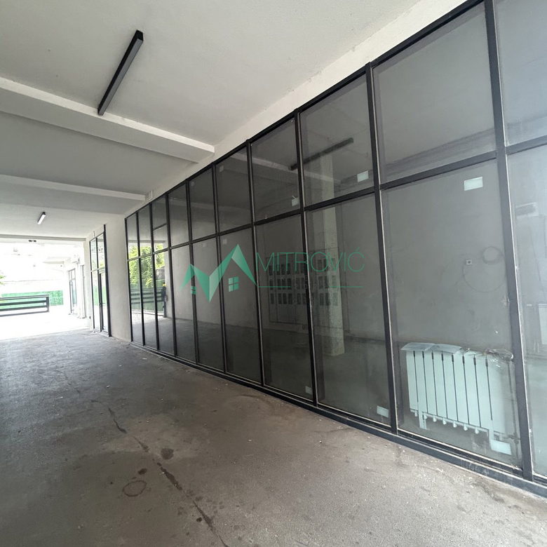 Lokal Prodaja Novi Sad  56 m2