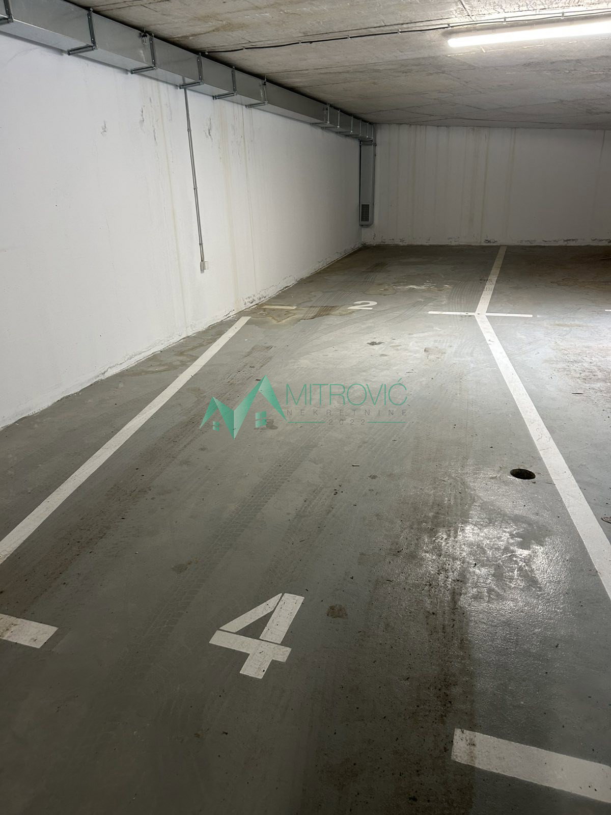 izdavanje-bulevar-osloboDJenja-9102264-pvkfs Lokal na prodaju, Bulevar Oslobođenja, Novi Sad, 56m², 1.000 €
