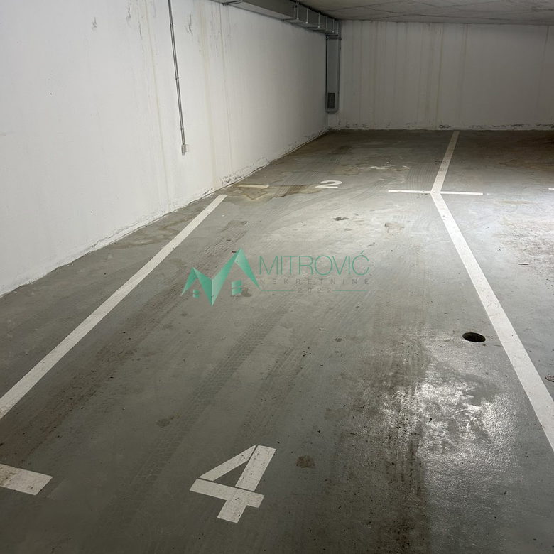 Lokal na prodaju, Bulevar Oslobođenja, Novi Sad, 56m², 1.000 €