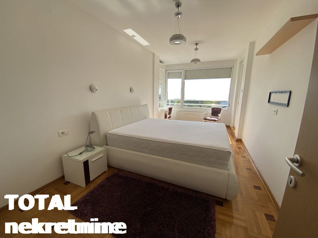 Stan Izdavanje Novi Sad Bulevar Patrijarha Pavla 102 m2
