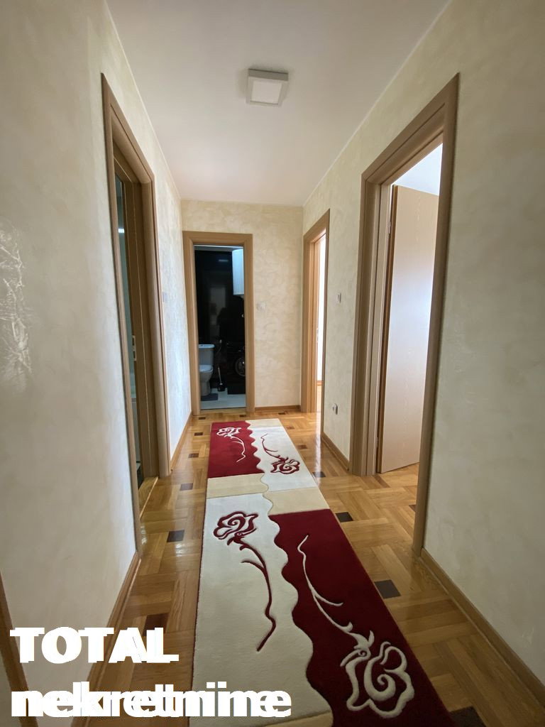 Stan Izdavanje Novi Sad Bulevar Patrijarha Pavla 102 m2