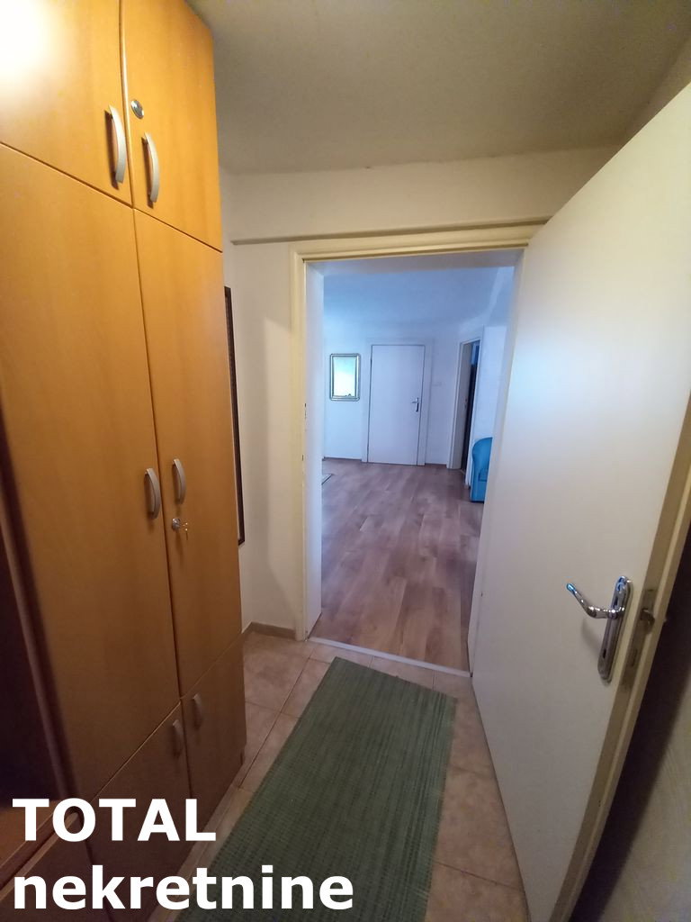 izdavanje-centar-9189735-uyirf Dvoiposoban stan za izdavanje, Centar, Novi Sad, 57m², 800 €/mes