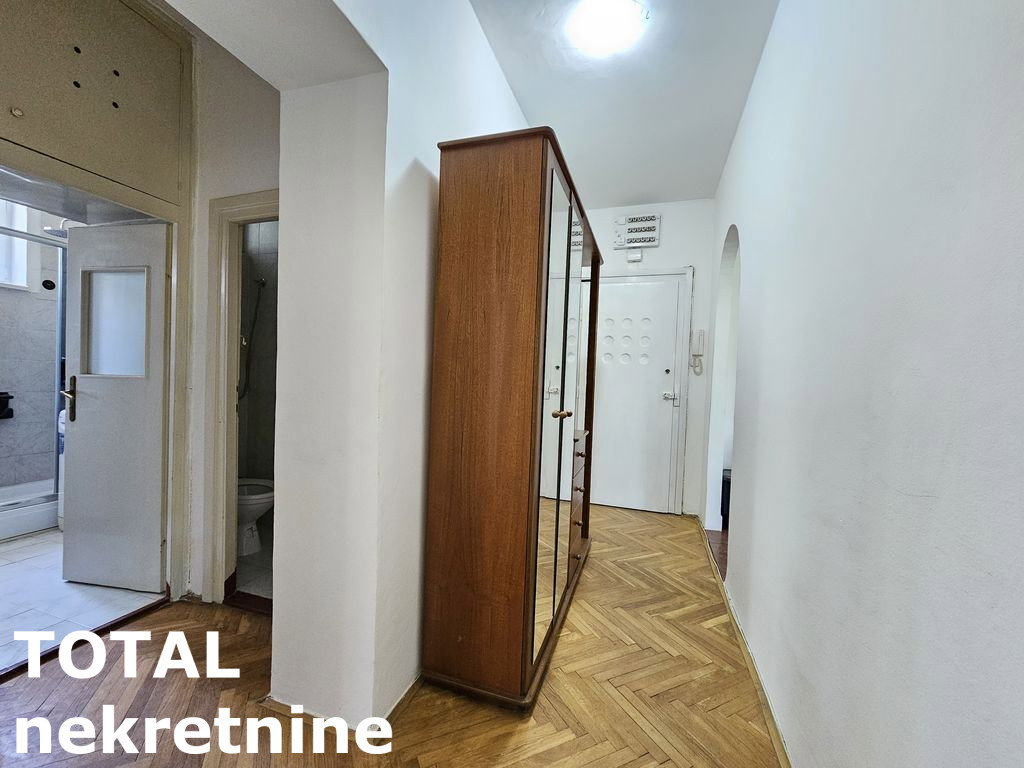 izdavanje-centar-9189746-xvbdv Stan Izdavanje Novi Sad 56 m2
