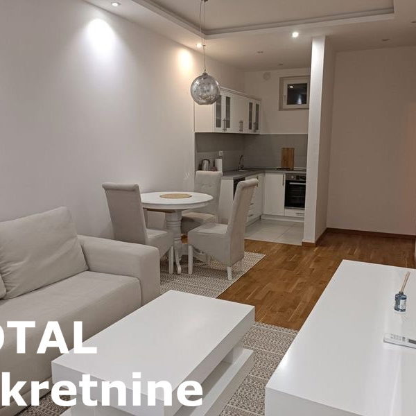 Stan Izdavanje Novi Sad  42 m2