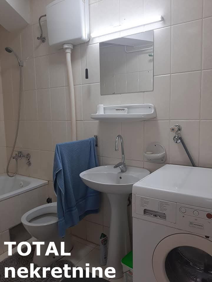 Stan Izdavanje Novi Sad  52 m2