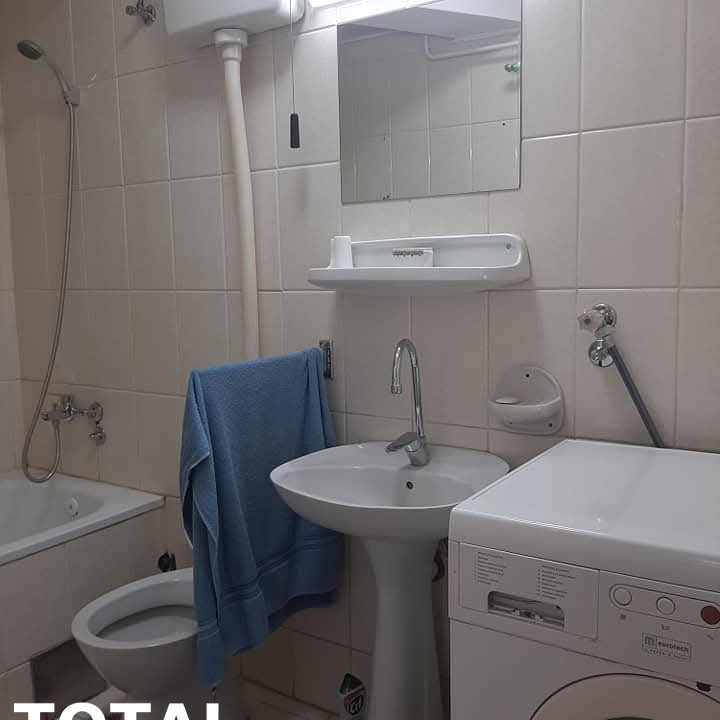Stan Izdavanje Novi Sad  52 m2