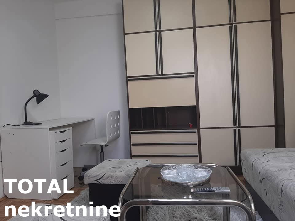 Stan Izdavanje Novi Sad  52 m2