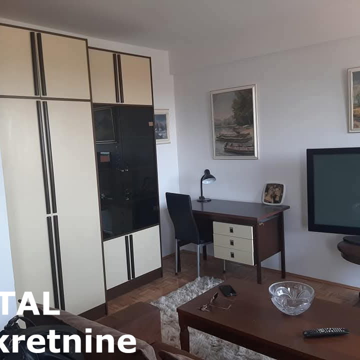 Stan Izdavanje Novi Sad  52 m2