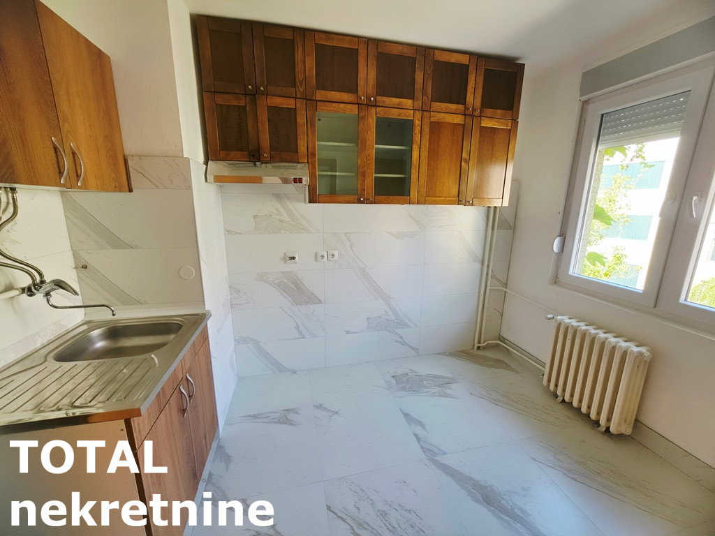 Troiposoban stan za izdavanje, Centar, Novi Sad, 92m², 700 €/mes